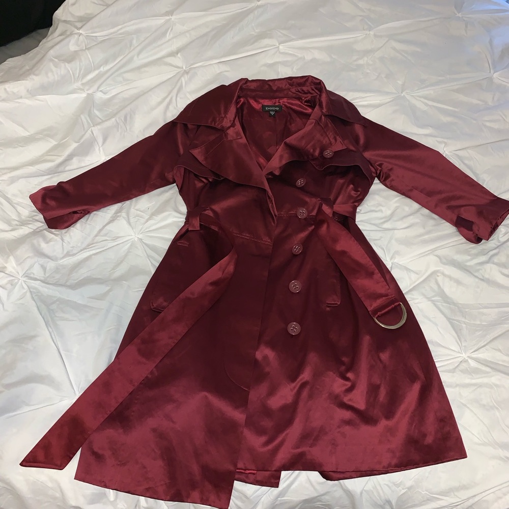 Bebe trench coat never worn
